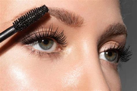 best mascara short lashes